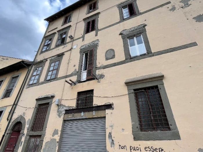 Appartamento con 6 locali in vendita in Scali del Monte Pio, Quartiere Venezia, Livorno