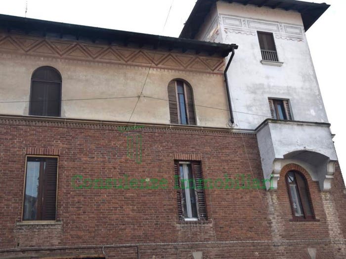 Appartamento trilocale in vendita in Via Alessandro Santagostino, Casorate Primo