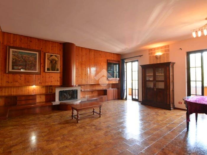 Appartamento quadrilocale in vendita in Via Bizzarri, Centro, Capriate San Gervasio
