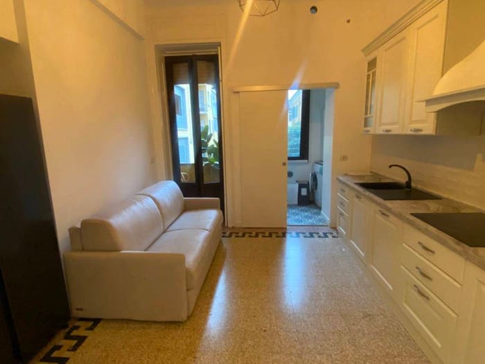 Appartamento trilocale in vendita in Viale Tunisia, Porta Venezia, Milano