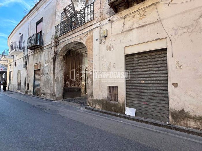 Casa bilocale in vendita in Via Costanzo, Lusciano