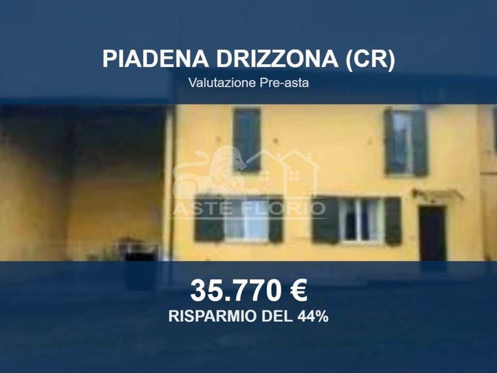 Casa trilocale in vendita in Via Garibaldi, Piadena, Piadena Drizzona
