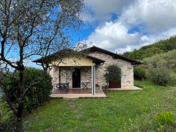Casa con 6 locali in vendita in Via Giovanni Antonelli, Camaiore Paese, Camaiore
