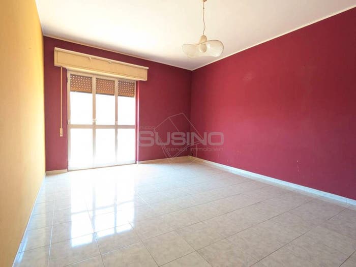 Appartamento con 6 locali in vendita in VIA GIUSTI, Floridia