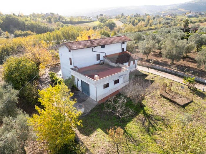 Casa con 5 locali in vendita in Via Bosco Sant'Agnese, Calvi