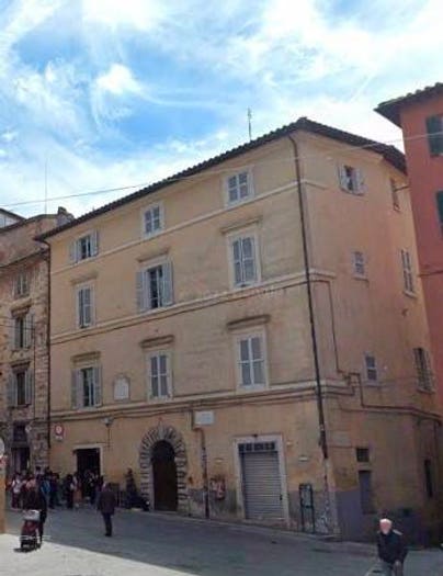 Appartamento bilocale in vendita in Piazza Cavallotti, Centro Storico, Perugia