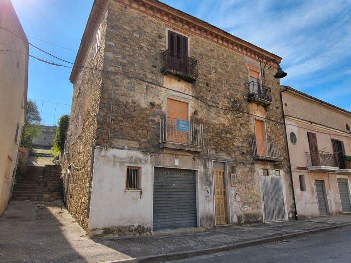 Appartamento bilocale in vendita in Via Armando Diaz, Centro, Prignano Cilento