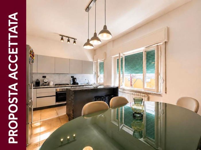 Casa con 6 locali in vendita in Via Fiume, Venturina, Campiglia Marittima