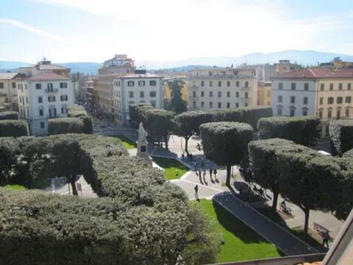 Appartamento con 5 locali in vendita in Piazza Guido Monaco No Number, Porta Santo Spirito Stazione, Arezzo