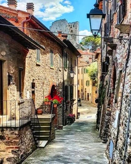 Casa con 6 locali in vendita in Via di Mezzo, Centro, Civitella in Val di Chiana
