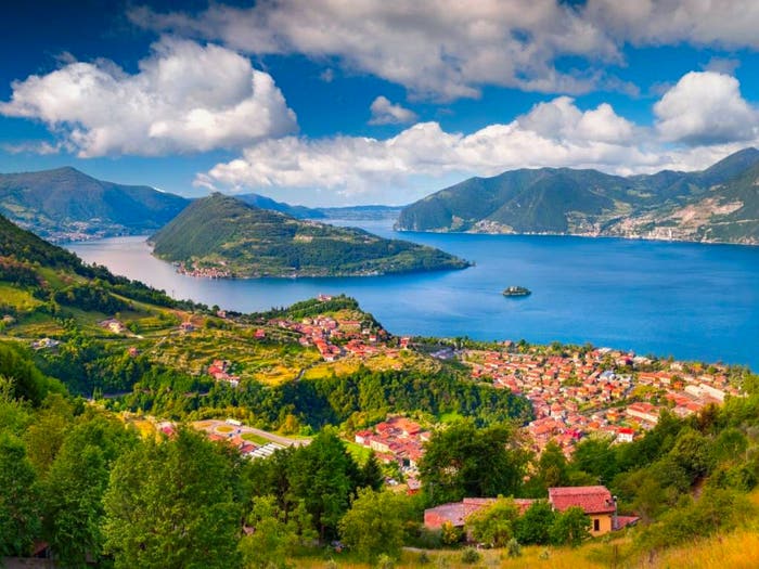 Appartamento quadrilocale in vendita in Menzino, Monte Isola