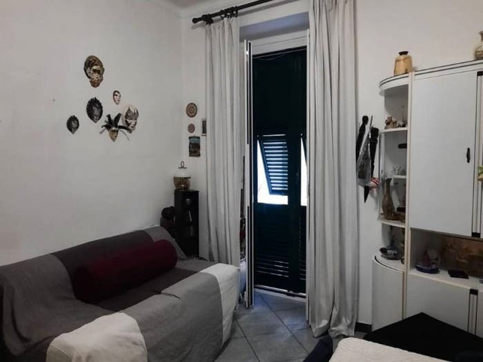 Appartamento trilocale in vendita in Via Giovanni Revello, Staglieno, Genova