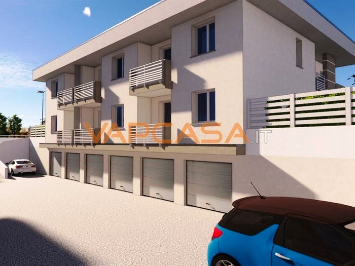 Appartamento trilocale in vendita in Via Vignana, Urago d'Oglio