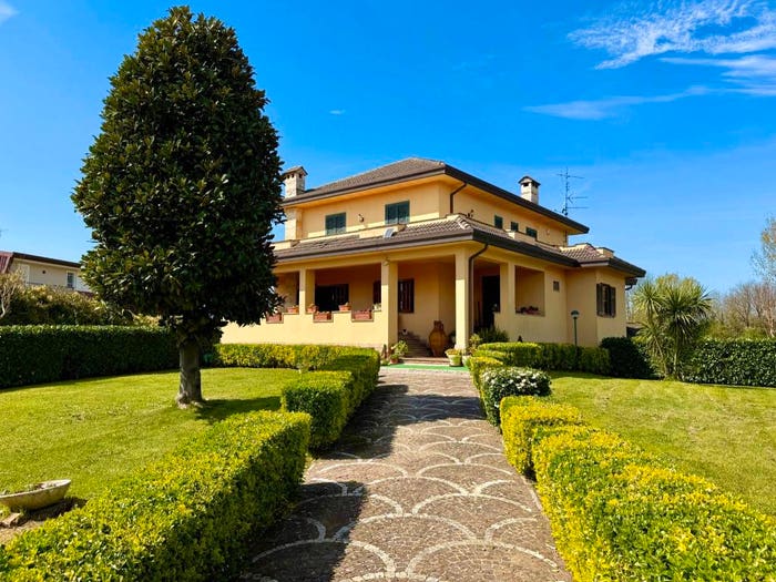Casa con 6 locali in vendita in Via Casilina Nord, Tribunale, Frosinone