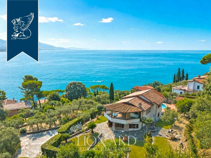 Casa con 5 locali in vendita in Ameglia