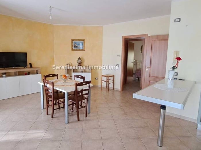Appartamento quadrilocale in vendita in Via Lago di Garda, Borgo Massano, Montecalvo in Foglia