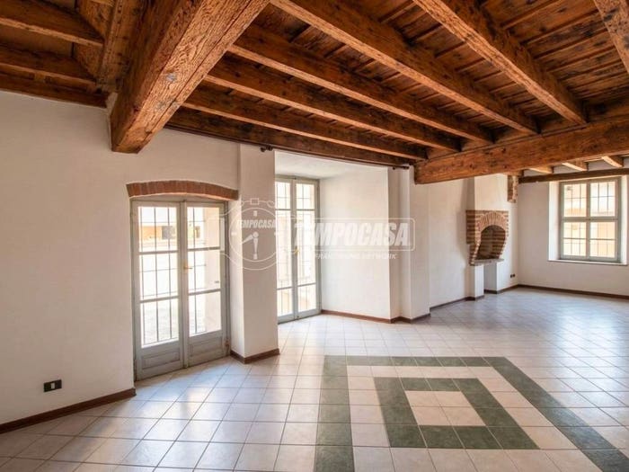 Appartamento con 5 locali in vendita in Via Giovanni Giolitti, Piazza, Mondovì