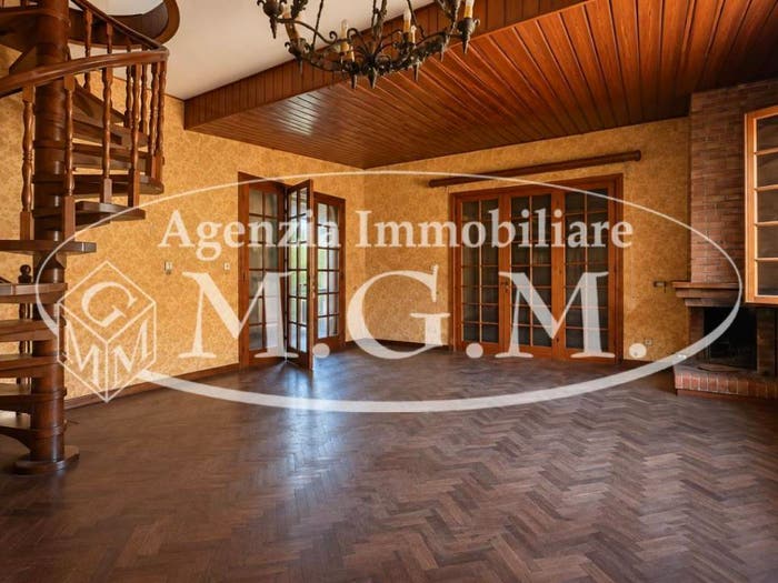 Casa con 6 locali in vendita in Centro, Calcinaia
