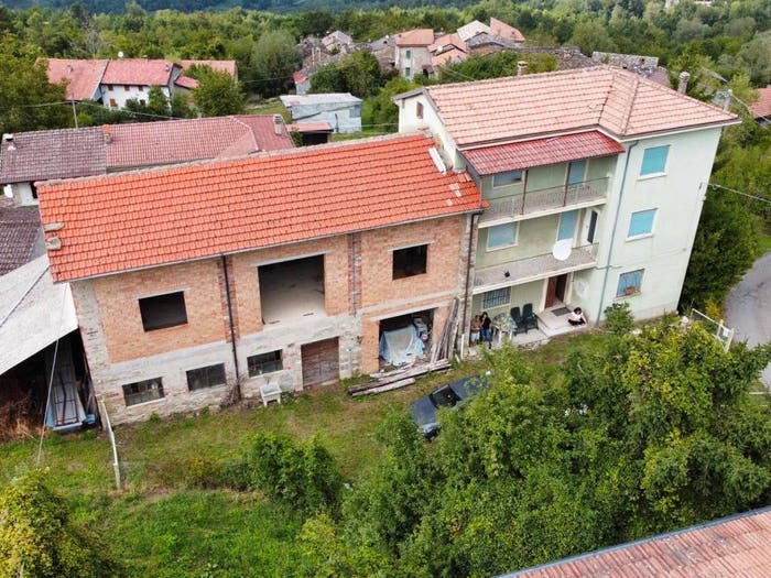 Casa quadrilocale in vendita in Località Verogna, Bettola