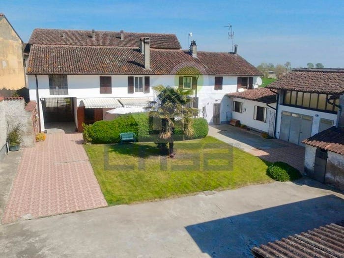 Casa con 6 locali in vendita in via oberdan, Acqualunga Badona, Paderno Ponchielli