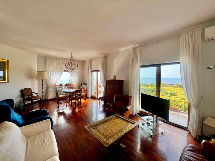 Appartamento quadrilocale in vendita in via Posillipo, Posillipo, Napoli