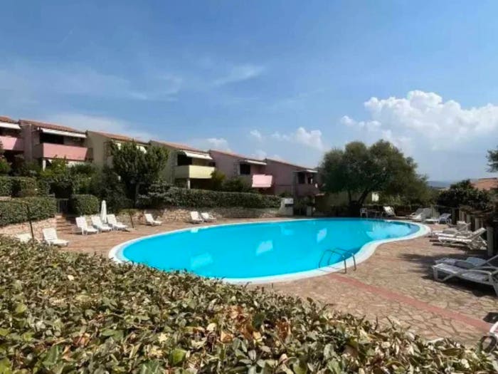 Appartamento trilocale in vendita in Via Ugo Foscolo, Centro, Badesi
