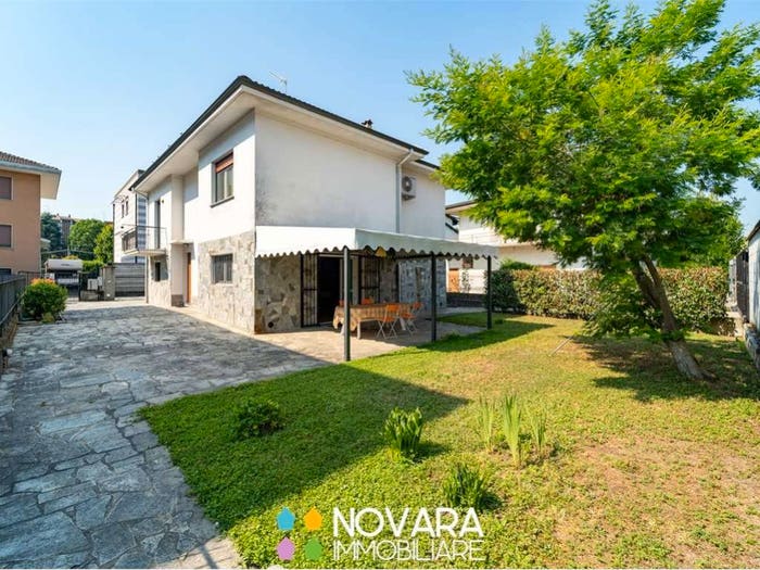 Casa trilocale in vendita in Via Saffi, Sant'Antonio, Novara