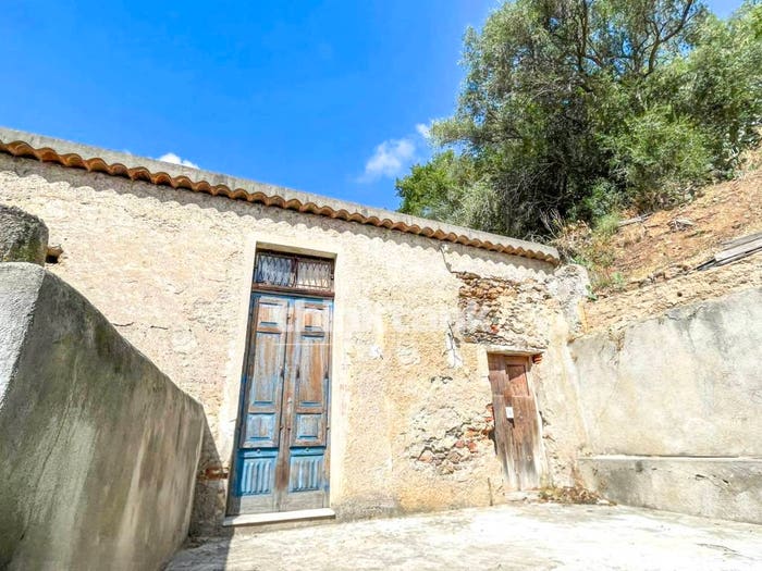 Casa con 5 locali in vendita in via santa maria del tindari, Brolo