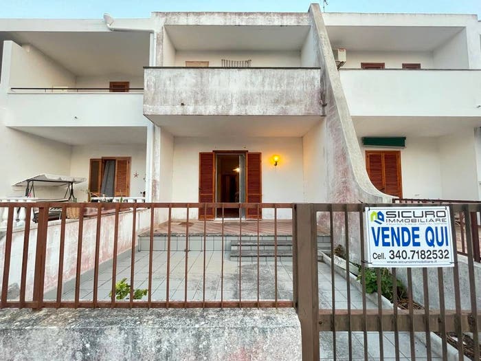 Casa quadrilocale in vendita in Viale della Mecca, Torre Saracena, Melendugno