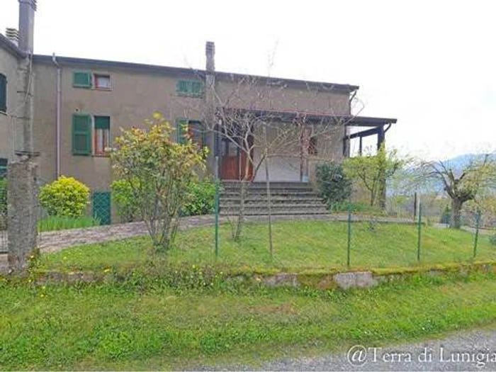 Casa con 6 locali in vendita in Località Ceretoli, Pontremoli