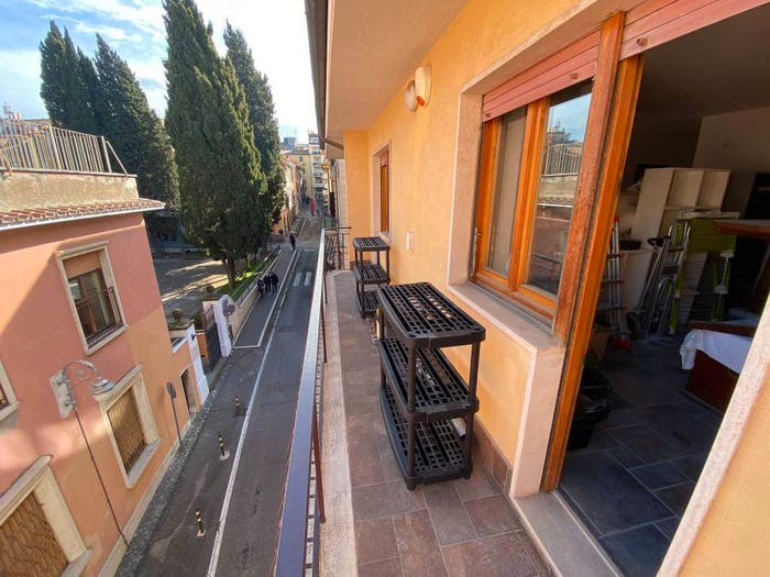 Appartamento quadrilocale in vendita in Via Giuseppe Garibaldi, Centro, Grottaferrata