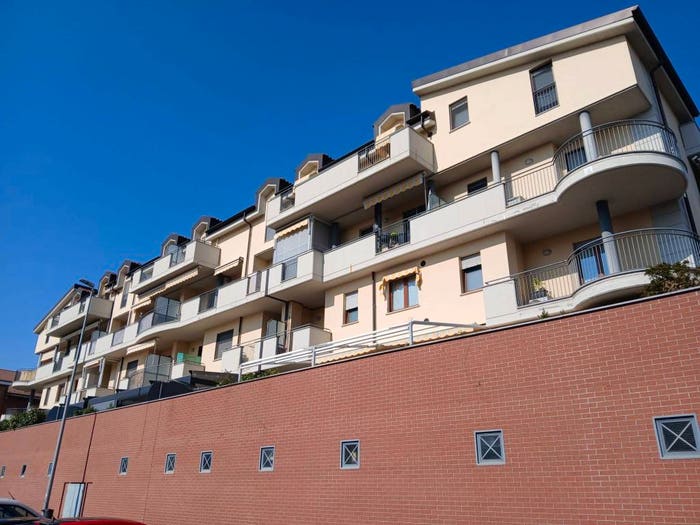 Appartamento con 6 locali in vendita in Via Evangelista Torricelli, Nichelino