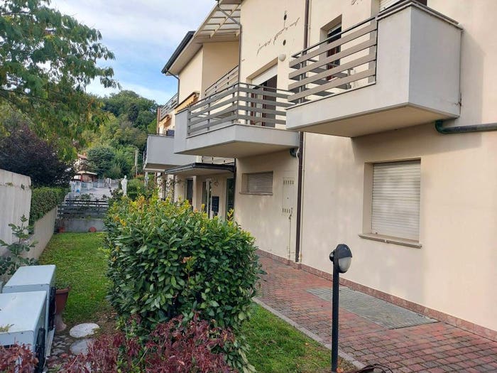 Appartamento trilocale in vendita in Via Brigata Messina, Centinarola, Fano