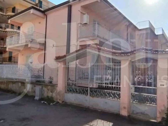 Casa in vendita in Via corridoni, Aversa