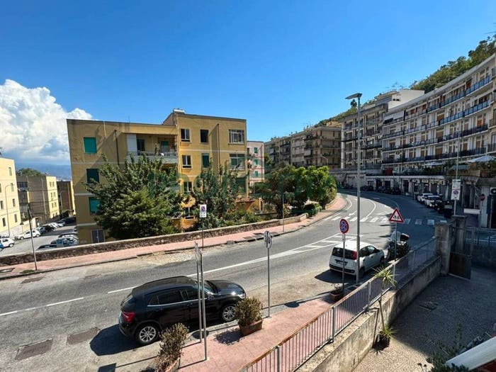 Appartamento trilocale in vendita in viale regina elena, Libertà, Messina