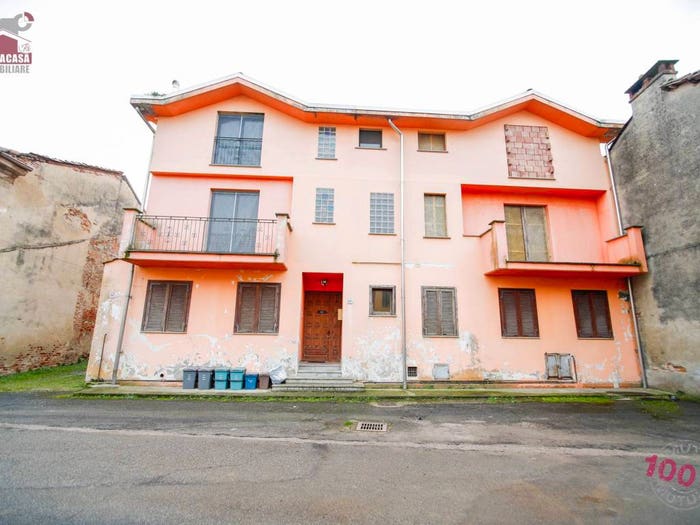 Casa con 6 locali in vendita in Via Virgilio Bosso, Caravini, Crescentino