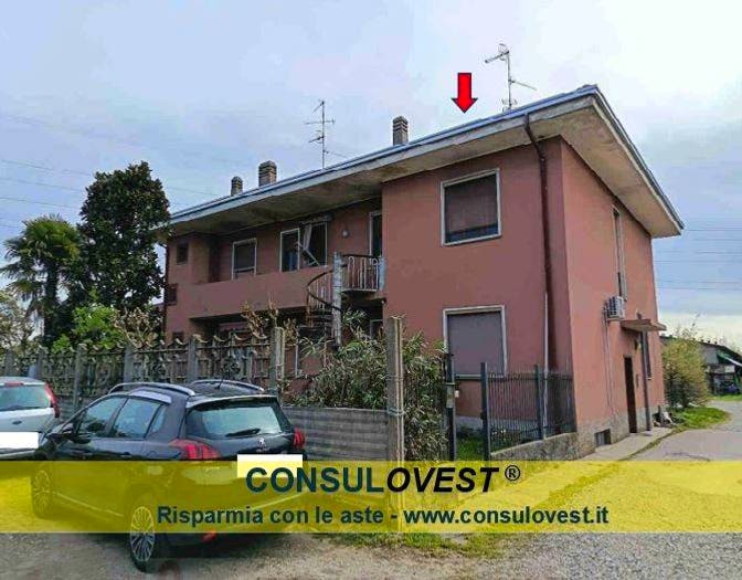 Casa con 6 locali in vendita in Via Giugno, Centro, Robecchetto con Induno