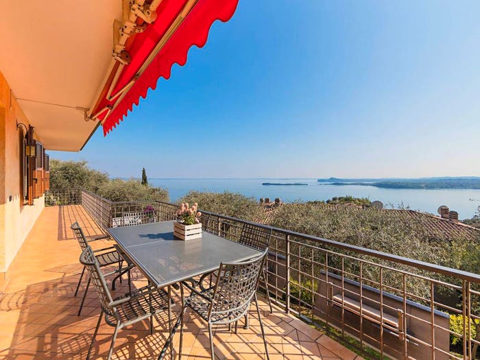 Casa con 6 locali in vendita in Via Belvedere, Gardone Riviera