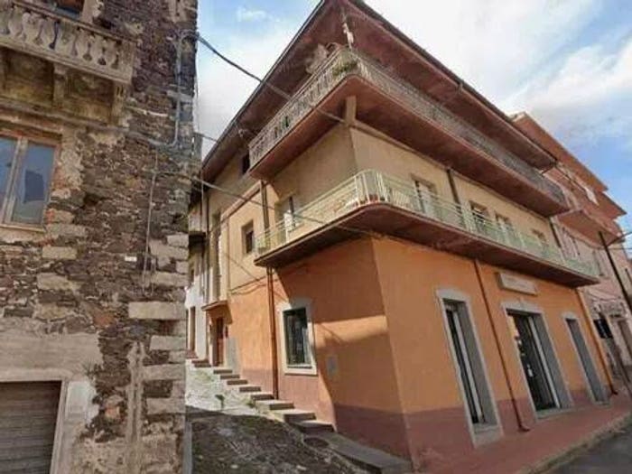 Appartamento quadrilocale in vendita in Via Del Carmelo, Centro, Dorgali