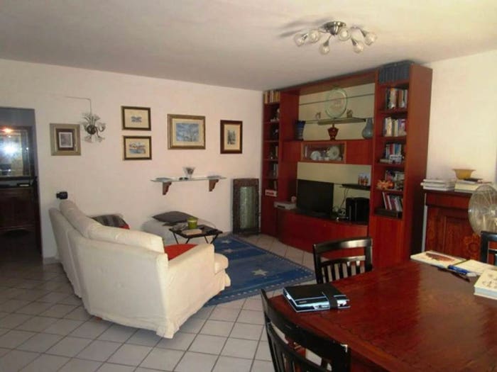 Appartamento trilocale in vendita in Quartiere Centro, Città, Montevarchi