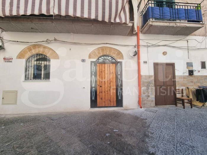 Appartamento bilocale in vendita in Piazzetta Vincenzo di Giovanni, Tribunale, Palermo