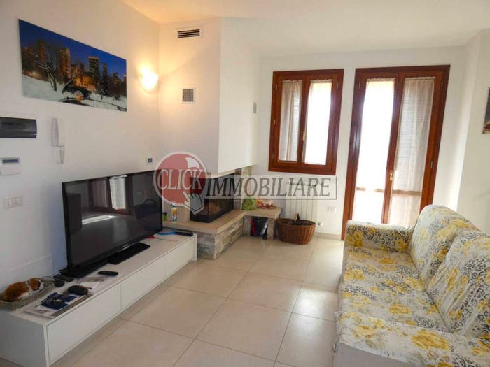 Casa quadrilocale in vendita in Scarperia, Scarperia e San Piero