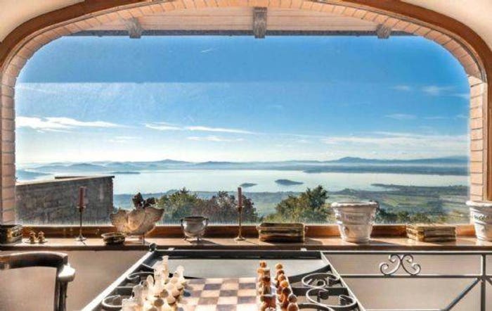 Casa con 6 locali in vendita in Lisciano Niccone