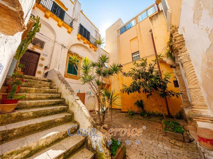 Appartamento bilocale in vendita in Via Giuseppe Ribera, Centro Storico, Gallipoli
