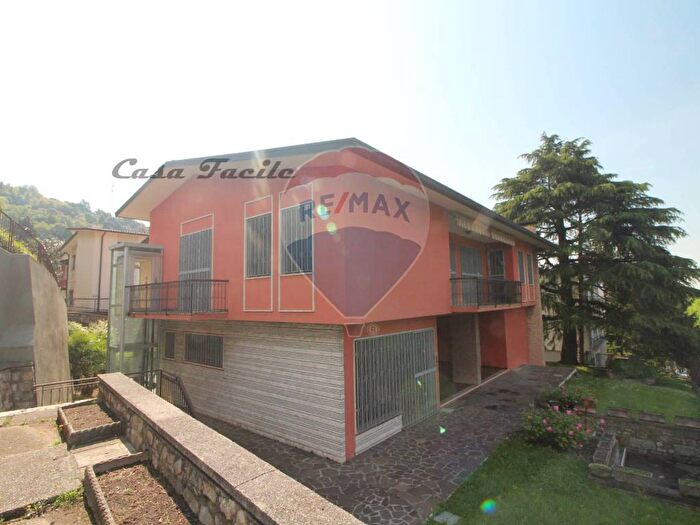 Casa con 6 locali in vendita in Via San Gaetanino, Panoramica, Brescia