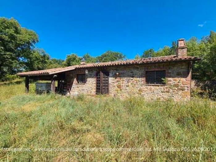 Casa quadrilocale in vendita in Via San Martino No Number, Centro, Manciano