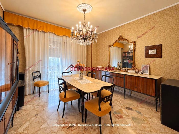 Appartamento trilocale in vendita in Via San Vincenzo de' Paoli, Arenella, Palermo
