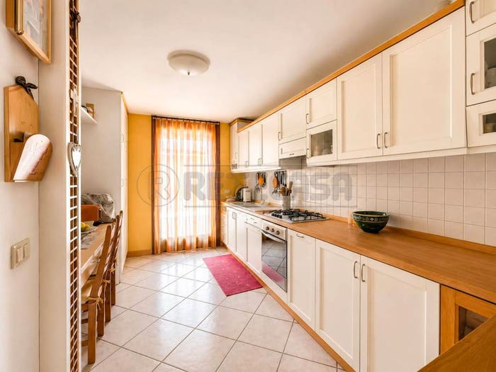 Casa con 6 locali in vendita in VIA RIVANA, Centro, Sandrigo