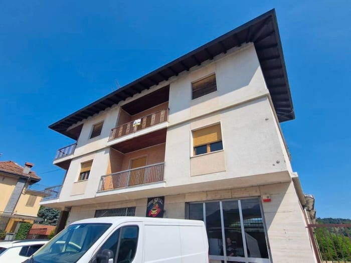 Appartamento trilocale in vendita in Via Giuseppe Garibaldi, Crevacuore