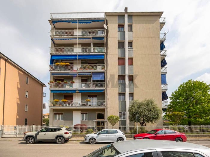 Appartamento trilocale in vendita in Via Giovanni XXIII, Centro, Inzago